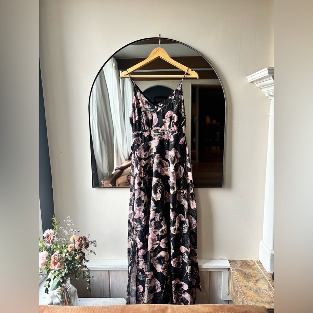 RW & CO | spaghetti strap chiffon style floral maxi dress | size 4 - Picture 3 of 5